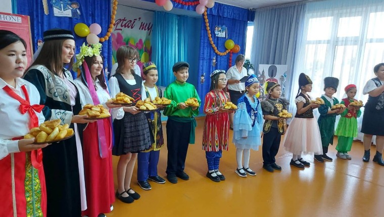 «Декада языков»